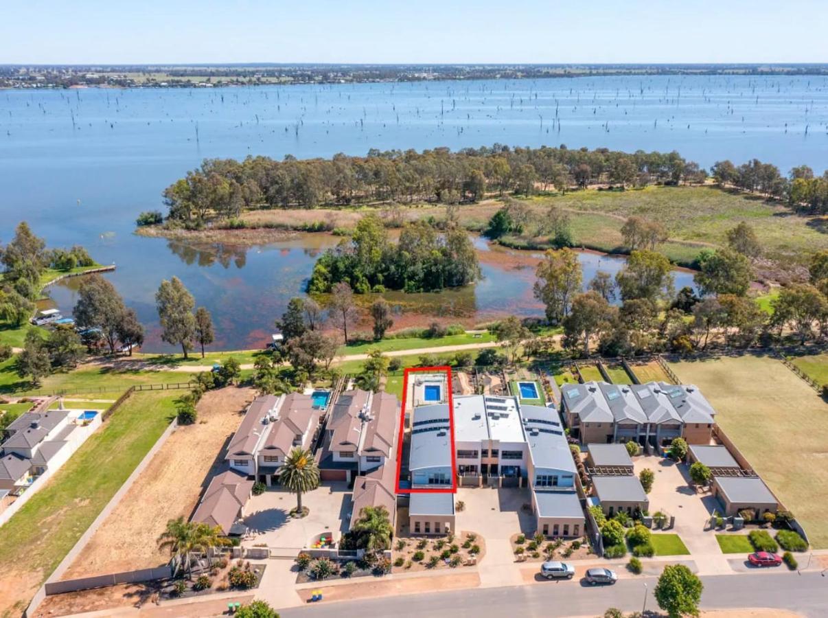 The Anchorage By The Lake Villa Yarrawonga Exterior photo